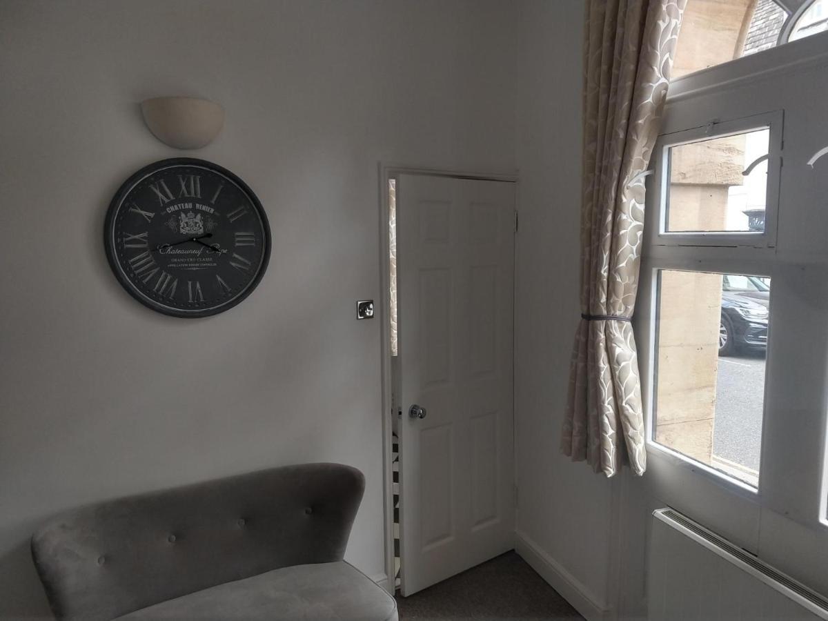 All Saints 2 Bed Apartment In Central Stamford With Parking Exterior photo